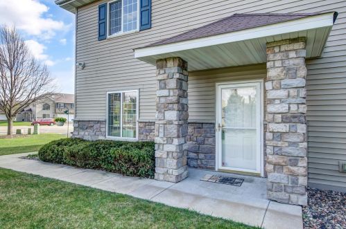 3307 Jansen Way, Saint Paul, MN 55127-5125