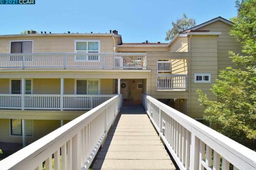 166 Farm Ln, Pacheco CA  94553-4185 exterior