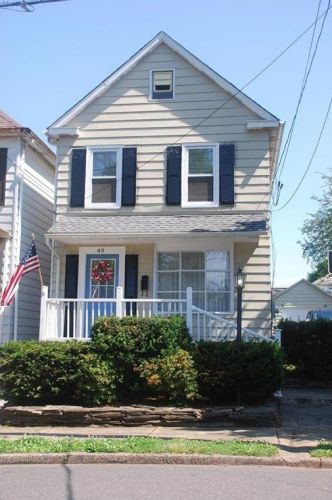 49 Bachman St, Hellertown, PA 18055-1305