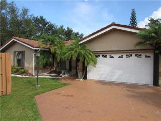 15931 104th Ter, Miami, FL 33196-3604