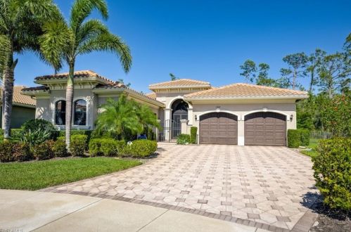 3304 Atlantic Cir, Naples FL  34119-8638 exterior