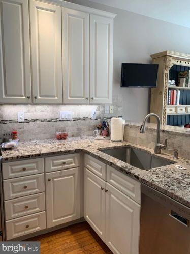 135 Sawgrass Dr, Blue Bell PA  19422-3209 exterior