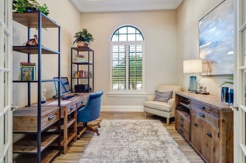 4249 Deephaven Ln, Naples FL 34119-8616 exterior