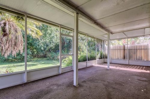 6271 62nd Ave, Pinellas Park FL  33781-5203 exterior