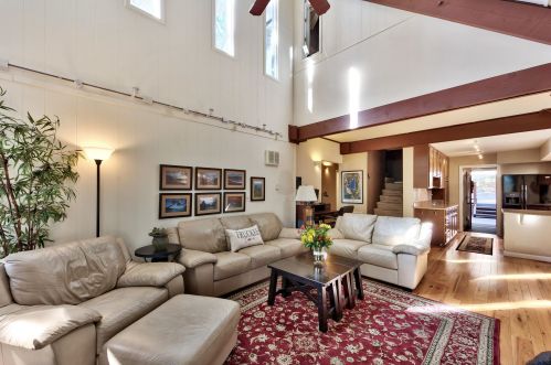 11561 Chamonix Rd, Truckee, CA 96161-6417