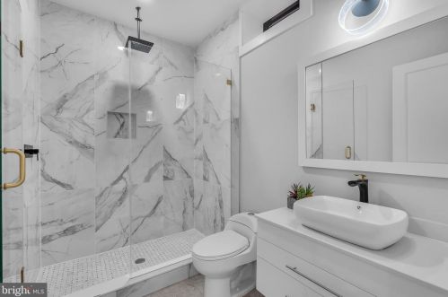 1419 10 St, Washington DC 20001-3214 exterior