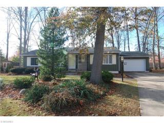110 Hickory Hollow Dr, Vermilion, OH 44001-2026