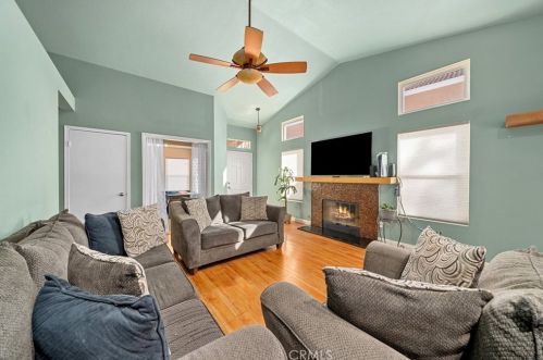 31734 Calle Novelda, Temecula CA  92592-3745 exterior