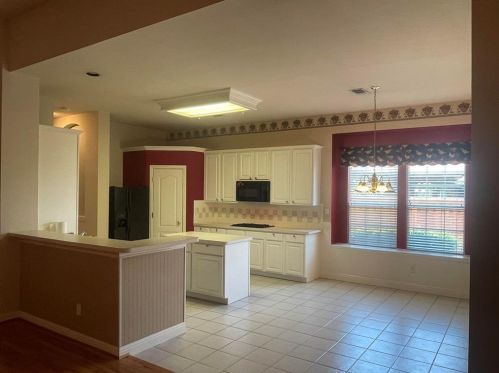 732 Bonnie Ct, Plano TX  75094-4250 exterior