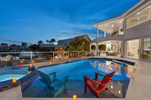 1891 Honduras Ave, Marco Island, FL 34145-4232