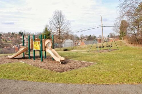 4114 Mckee Dr, Pittsburgh PA  15236-1725 exterior