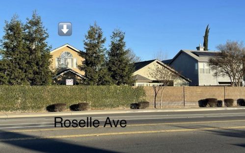 5593 Greenoaks Dr, Riverbank, CA 95367-3846