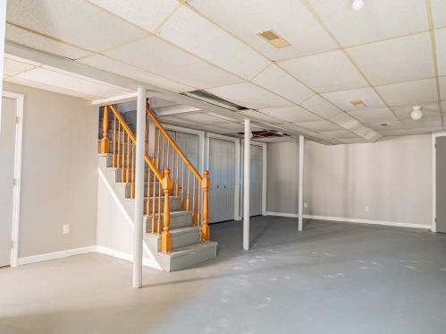 12 Time St, North Providence RI  02904-4721 exterior