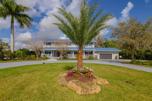 1901 Winding Creek Ln, Fort Pierce, FL 34981-5066