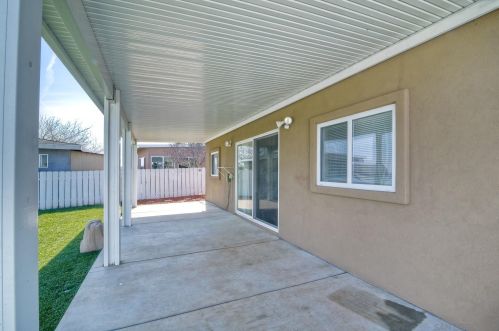 2015 Burroughs St, San Diego CA  92111-6643 exterior