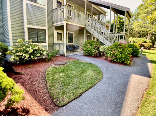 42 Eaton Ln, Brewster, MA 02631-3021