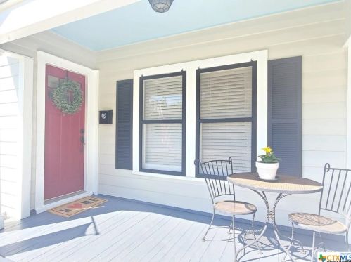 904 North St, Victoria, TX 77901-6856