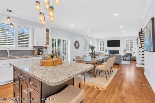 41 Linden Ave, West Long Branch NJ  07764-1625 exterior