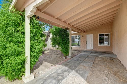 52140 Avenida Herrera, La Quinta, CA 92253-3268