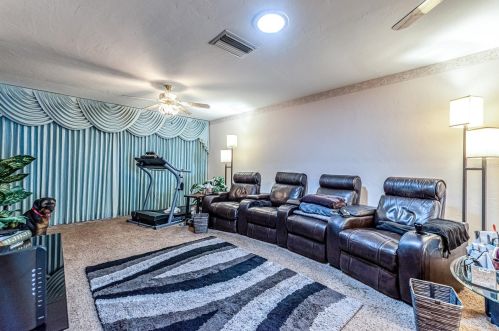 95 Boca Ciega Point Blvd, Saint Petersburg, FL 33708-2741