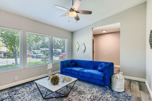 6732 Greenleaf Dr, Citrus Heights CA  95621-6353 exterior