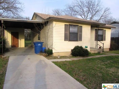 809 Little St, Copperas Cove, TX 76522-3636