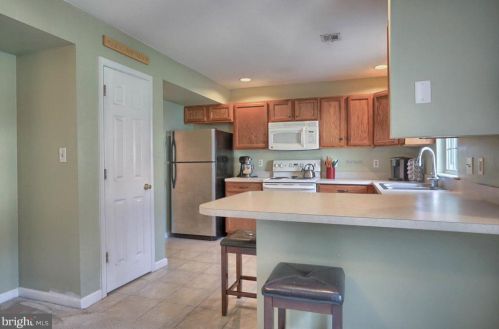 394 Stonehedge Ln, Navy Sup Dpt PA  17055-7012 exterior