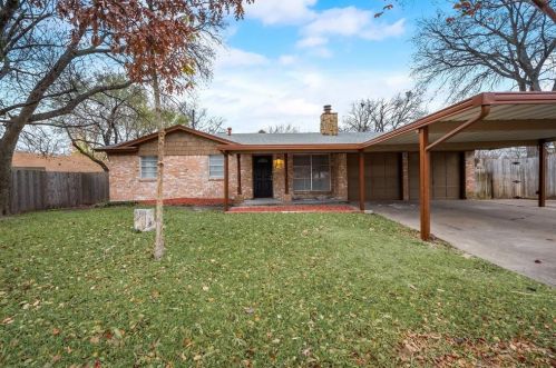 6055 Dunson Dr, Fort Worth, TX 76148-3402