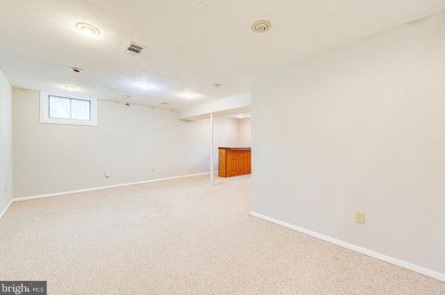626 Worchester St, Herndon VA  20170-3139 exterior