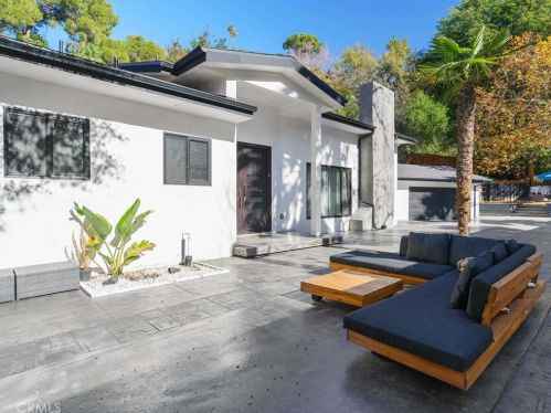 3411 Chevy Chase Dr, Glendale CA  91206-1418 exterior