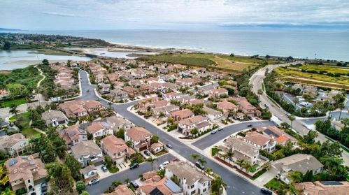 7437 Magellan St, Carlsbad CA  92011-5412 exterior