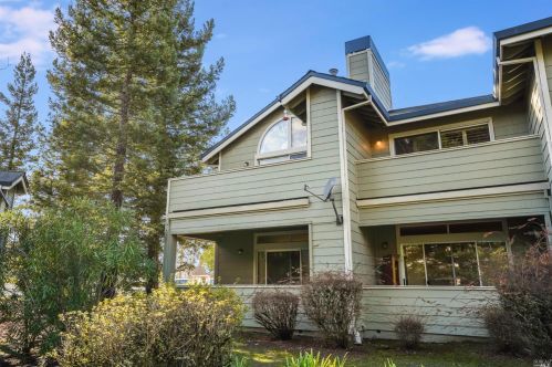 2082 Stonefield Ln, Santa Rosa CA  95403-0951 exterior