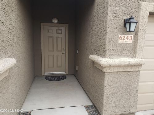 6243 Water Fountain Dr, Tucson, AZ 85706-7998