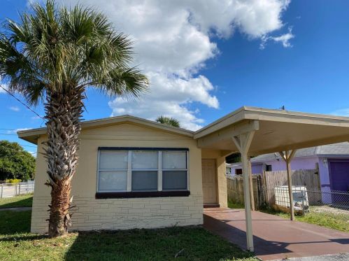 1528 Avenue, West Palm Beach, FL 33404-5222