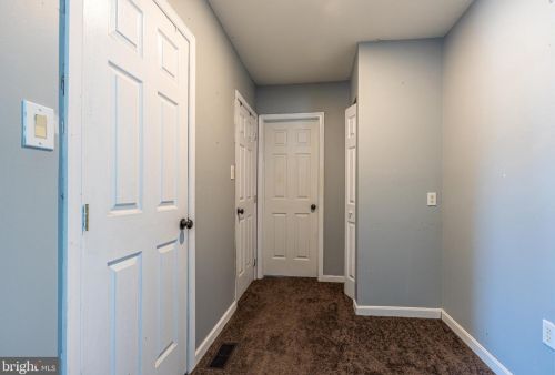 101 Stoneridge Pl, Bear DE  19701-1952 exterior