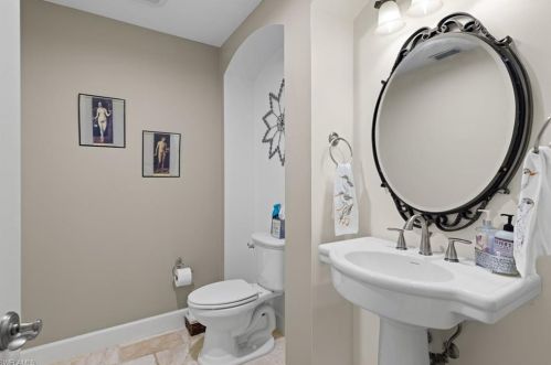 848 Birdie View Pt, Sanibel FL  33957-4629 exterior