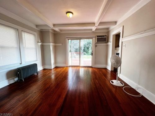 59 Centre St, Nutley NJ  07110-3726 exterior