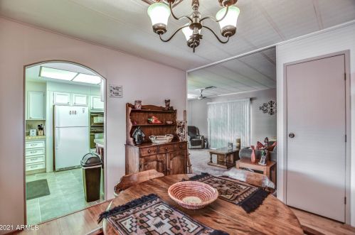 25403 Wyoming Ave, Chandler AZ  85248-6460 exterior