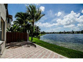 11128 73rd St, Miami, FL 33178-2865