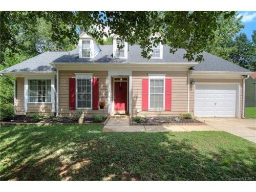 13600 Seastone Ln, Pineville, NC 28134-7389