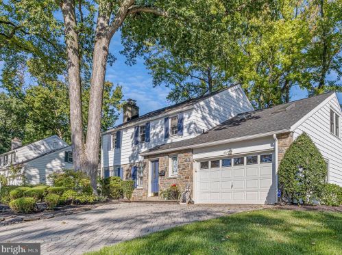 229 Oakwood Rd, Wilmington, DE 19803-3132
