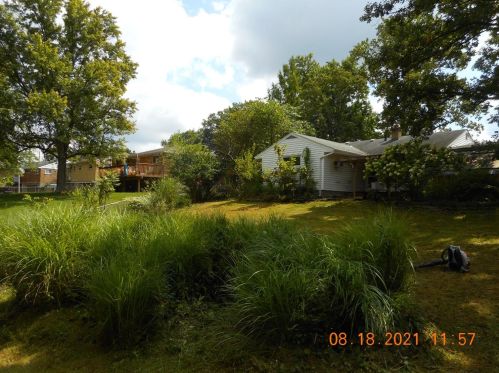 8383 Cheviot Rd, Cincinnati OH  45247-3803 exterior