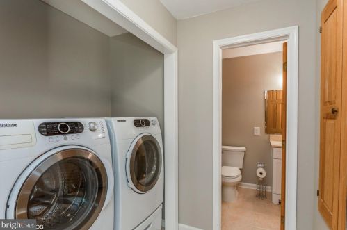 13480 Grandpas Rd, Nokesville VA  20181-3343 exterior