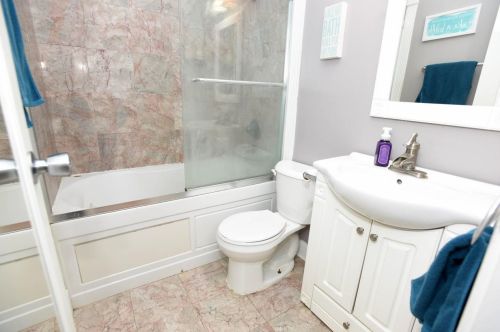 3820 80th Ave, Gary IN  46410-5020 exterior