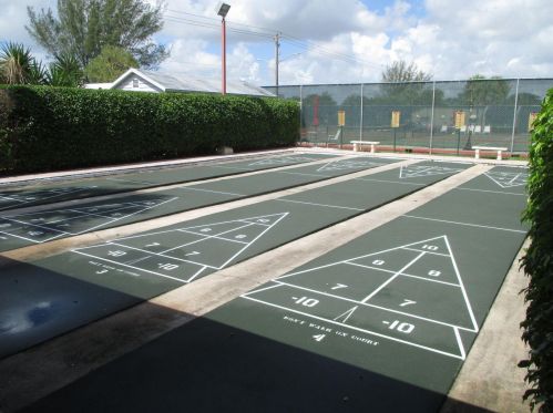 160 Lk Meryl Dr, West Palm Beach FL  33411-3396 exterior