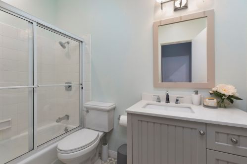 1539 Cliff Dr, Santa Barbara CA  93109-1733 exterior