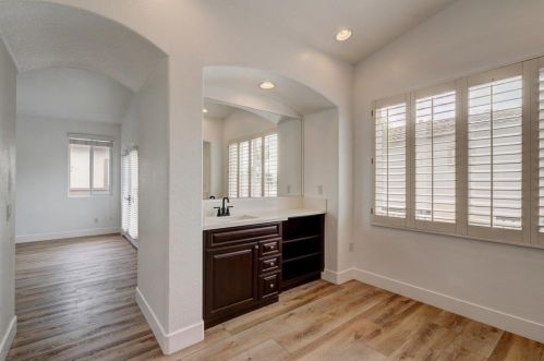 7437 Magellan St, Carlsbad CA  92011-5412 exterior