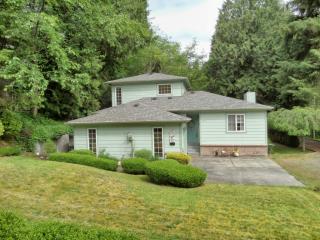 212 Polo Park Dr, Bellingham, WA 98229-7744