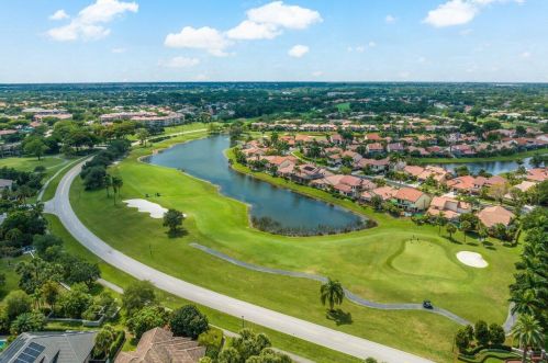 6656 Via Regina, Boca Raton FL  33433-3954 exterior
