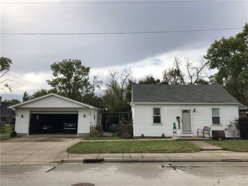 433 Salem St, Brookville, OH 45309-1864